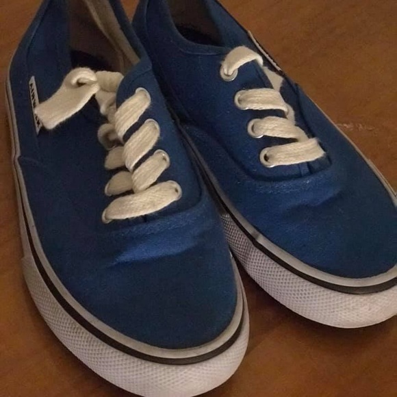 OshKosh B/'gosh Toddler Girl/'s Evie Blue High Top Sneakers Assorted Sizes NWB